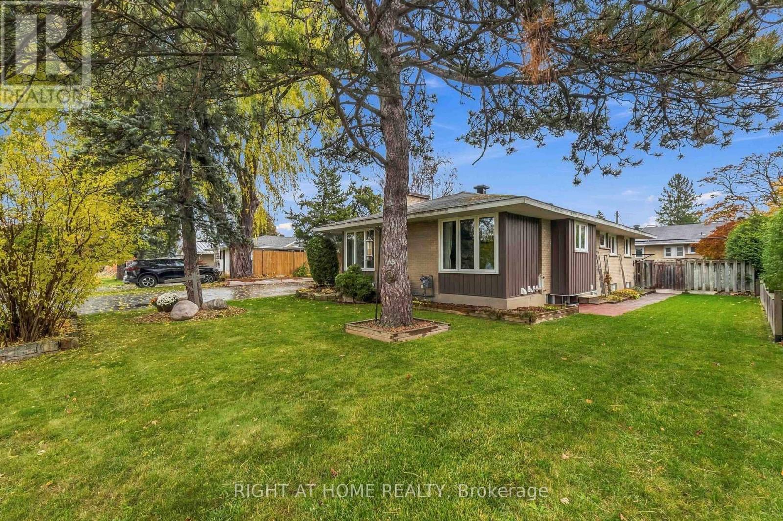 9 Laurentide Road, Ottawa, Ontario  K2H 6T6 - Photo 3 - X14123814
