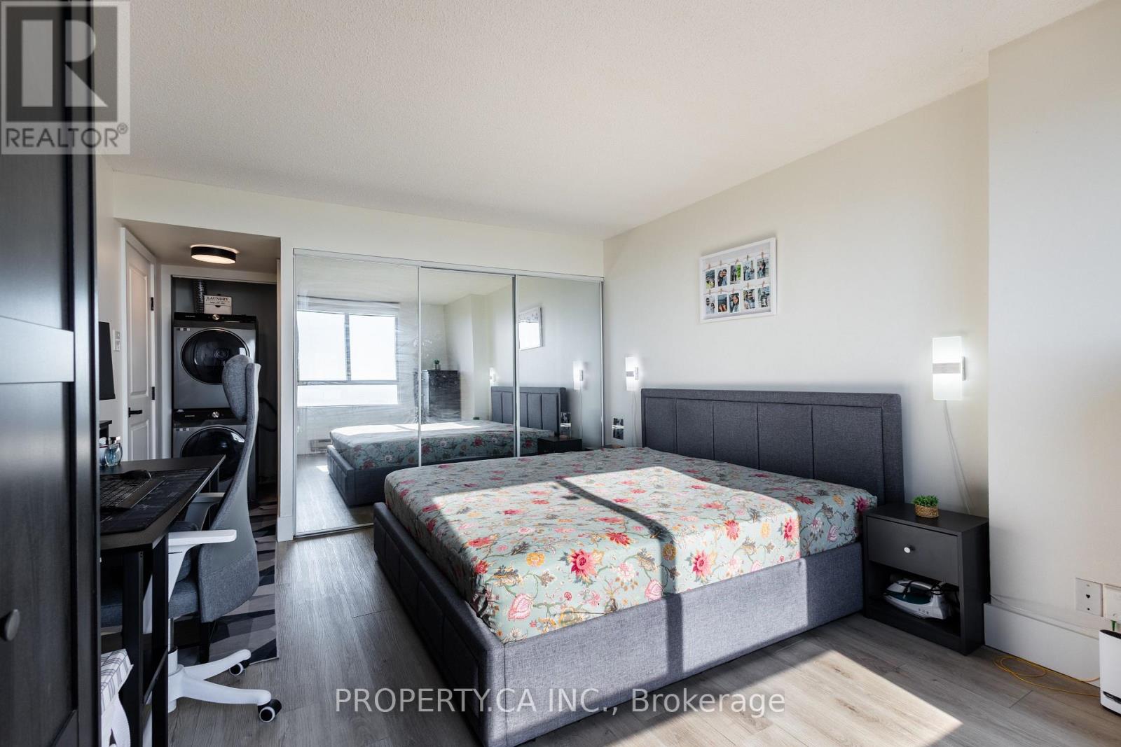1706 - 41 Marbrook Lane, Toronto (Mount Olive-Silverstone-Jamestown), Ontario  M9V 5E6 - Photo 9 - W14123624
