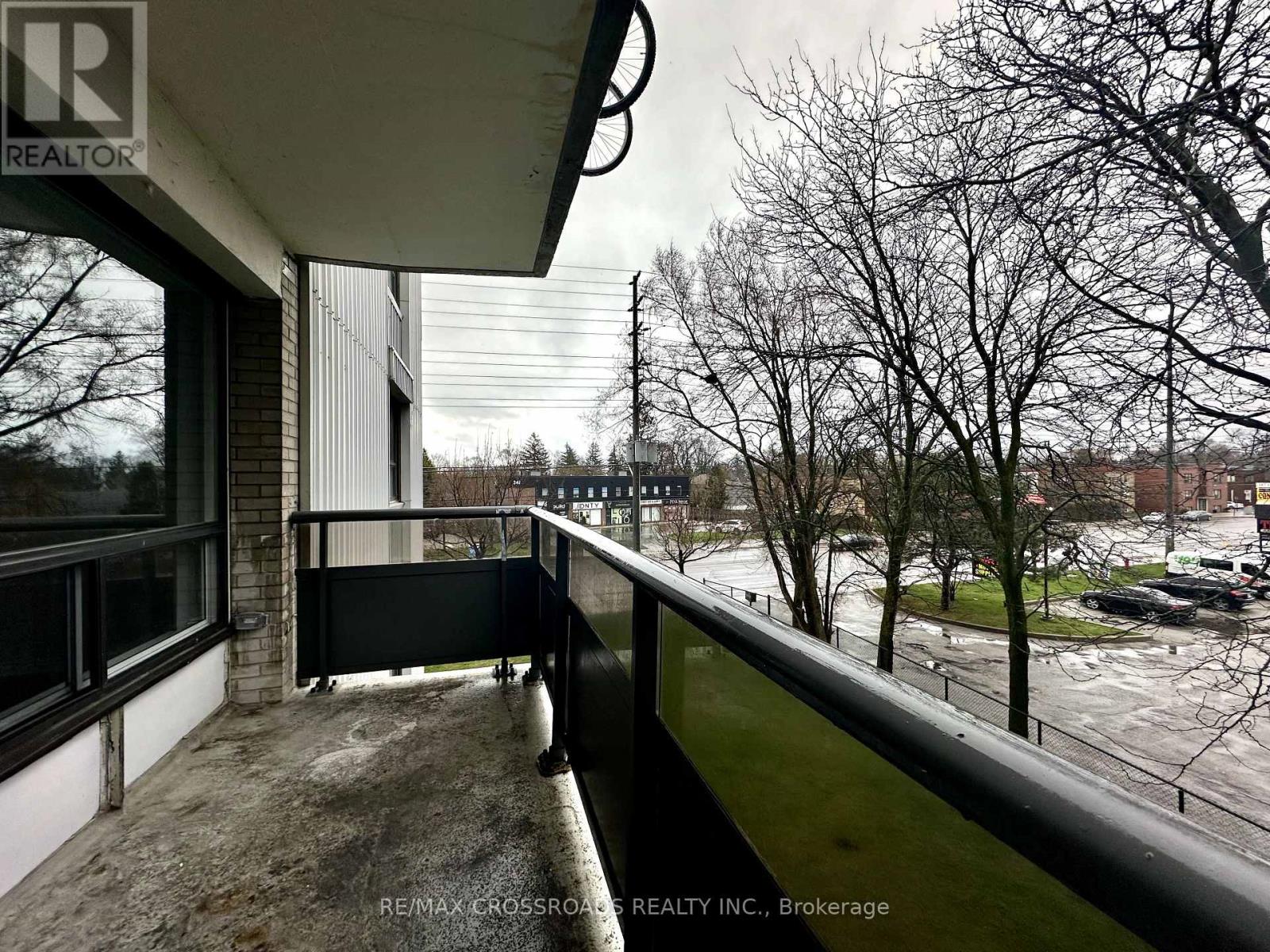 302 - 363 Lakeshore Road E, Mississauga (Lakeview), Ontario  L5G 1H7 - Photo 11 - W14123744