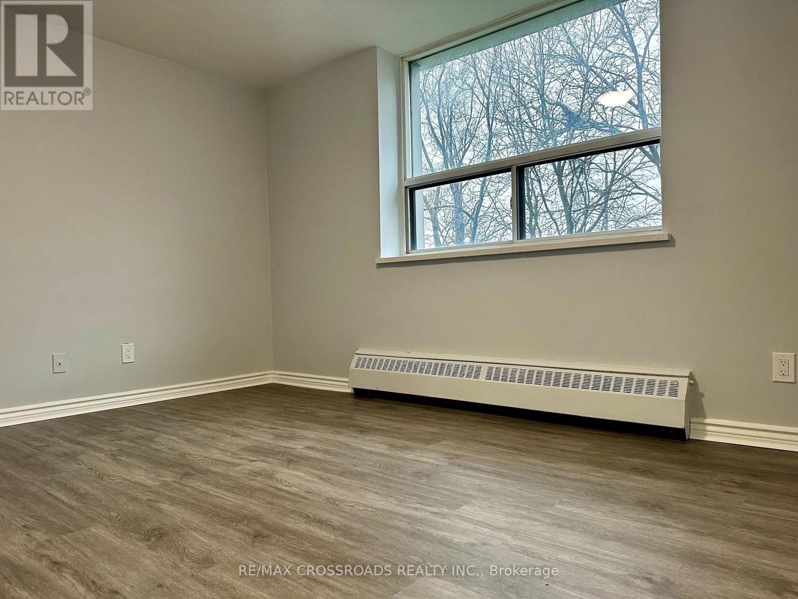 302 - 363 Lakeshore Road E, Mississauga (Lakeview), Ontario  L5G 1H7 - Photo 6 - W14123744