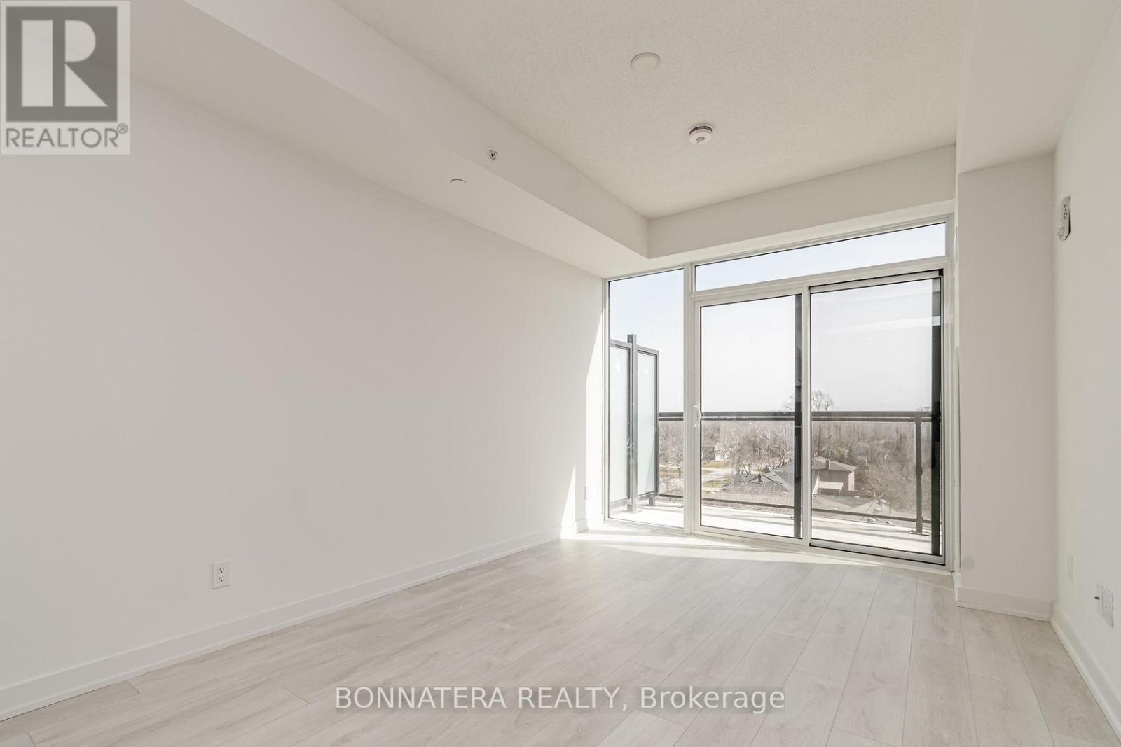 B635 - 1119 Cooke Boulevard, Burlington (Lasalle), Ontario  L6J 6J3 - Photo 10 - W14123824