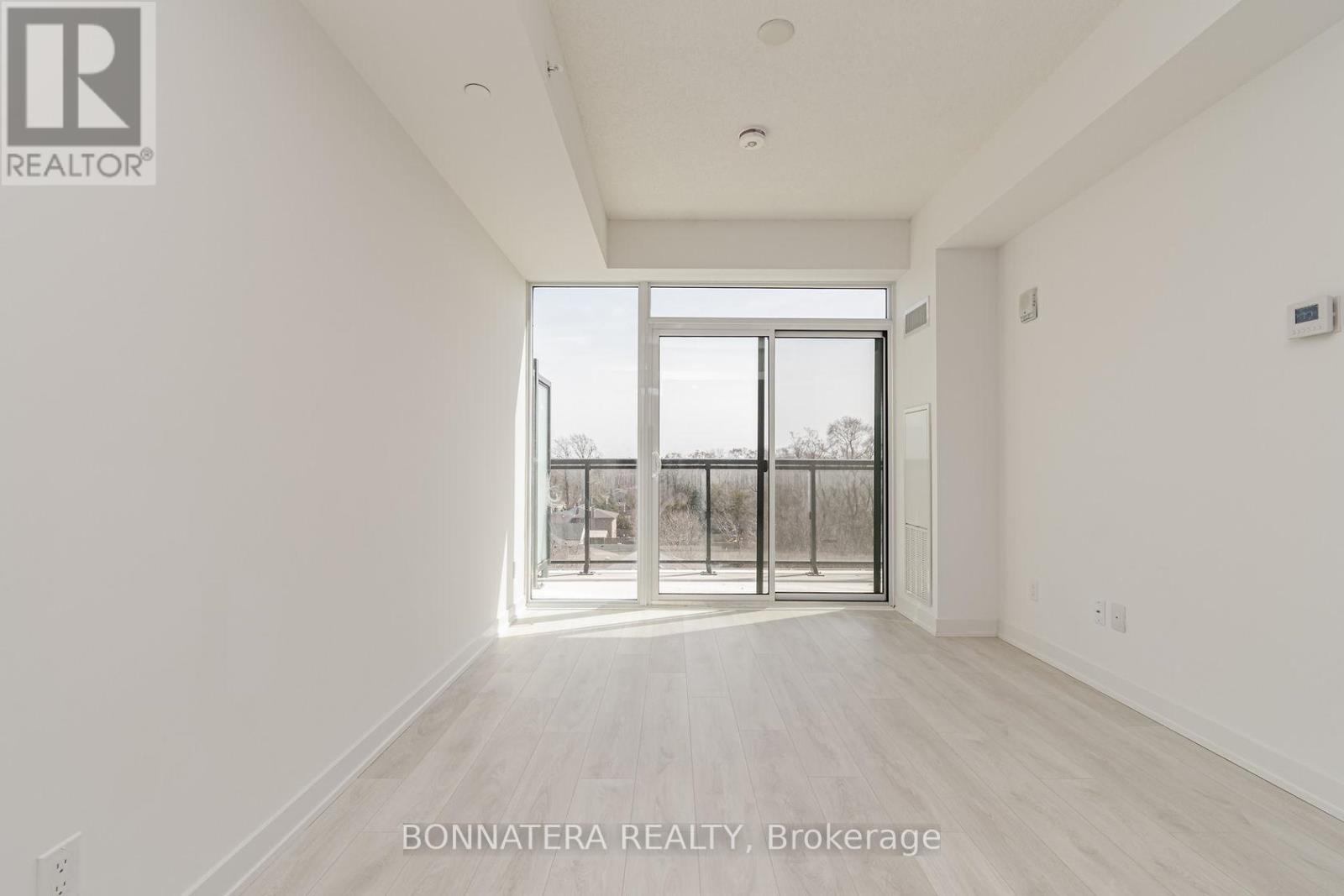 B635 - 1119 Cooke Boulevard, Burlington (Lasalle), Ontario  L6J 6J3 - Photo 11 - W14123824