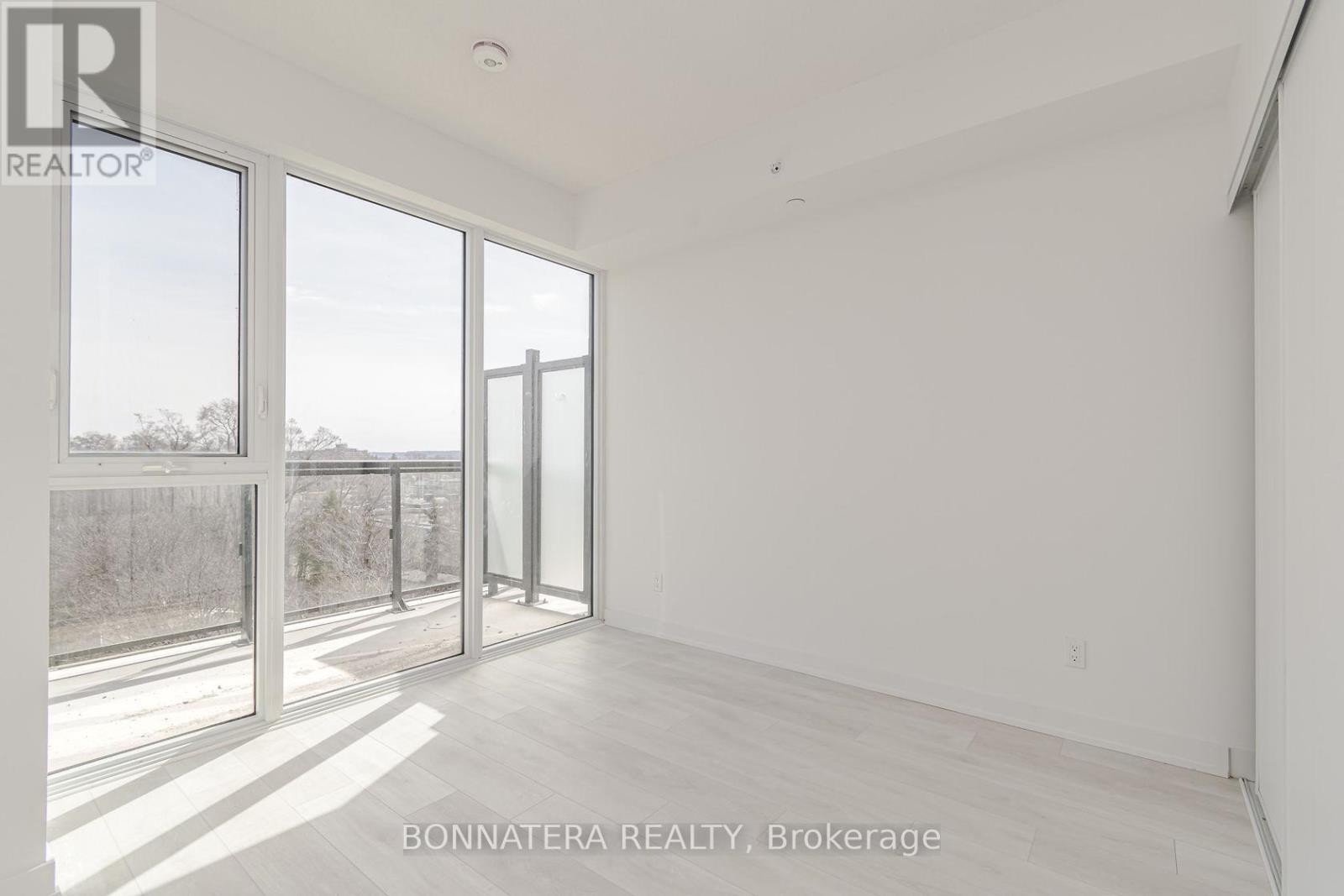 B635 - 1119 Cooke Boulevard, Burlington (Lasalle), Ontario  L6J 6J3 - Photo 17 - W14123824