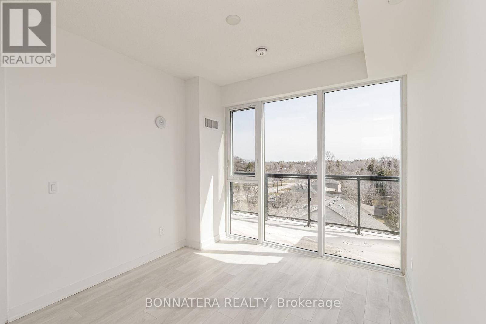 B635 - 1119 Cooke Boulevard, Burlington (Lasalle), Ontario  L6J 6J3 - Photo 18 - W14123824