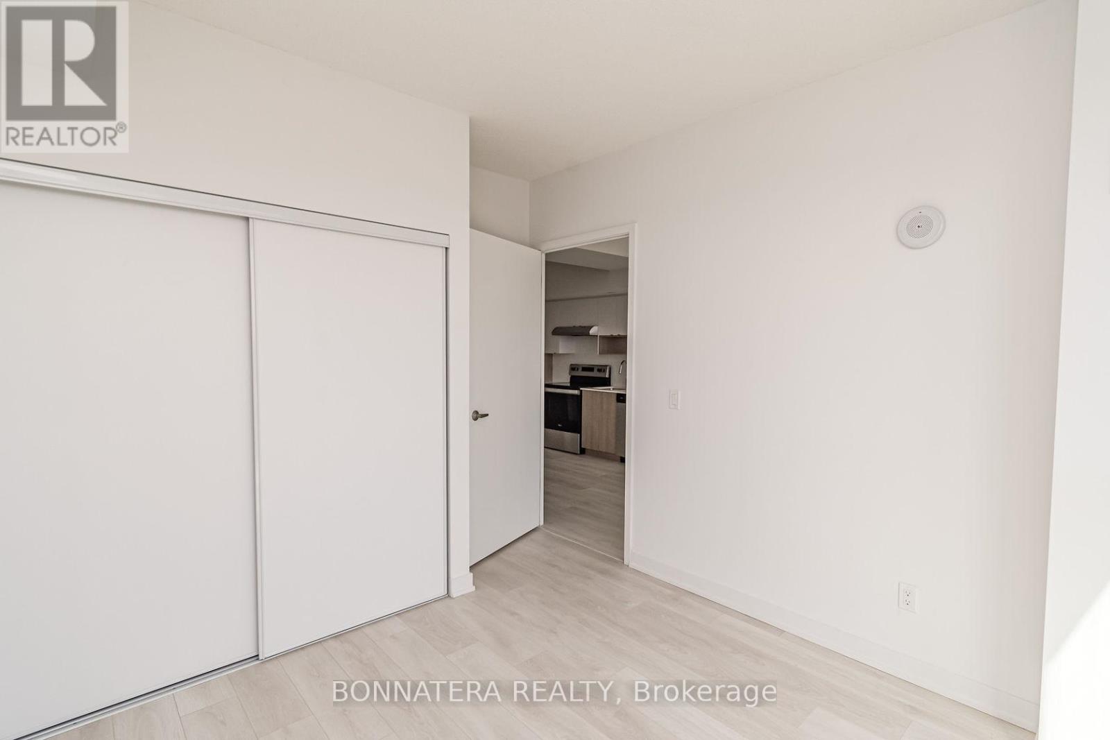 B635 - 1119 Cooke Boulevard, Burlington (Lasalle), Ontario  L6J 6J3 - Photo 19 - W14123824