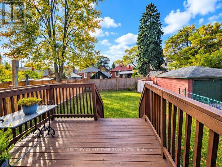 48 Stephen Drive, Toronto, Ontario  M8Y 3M6 - Photo 16 - W14122782