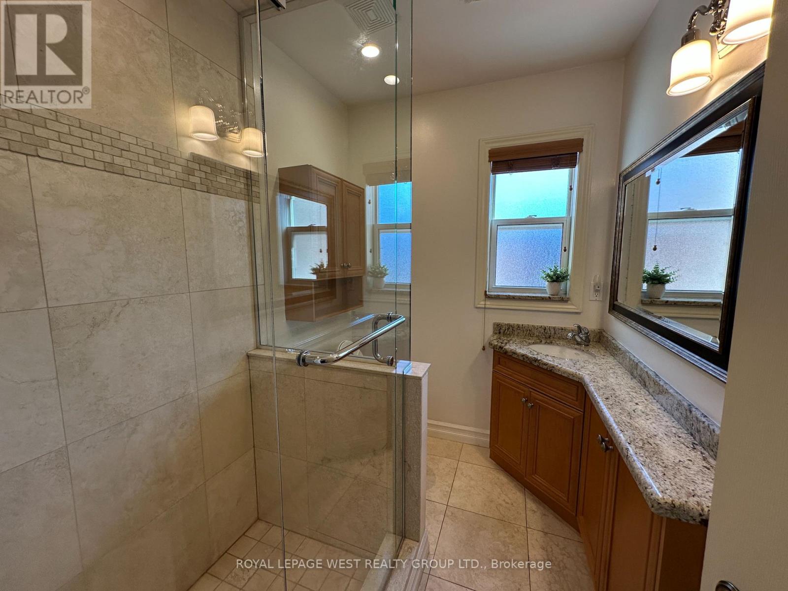 1 - 27 Mossom Road W, Toronto, Ontario  M6S 1L9 - Photo 6 - W14098728