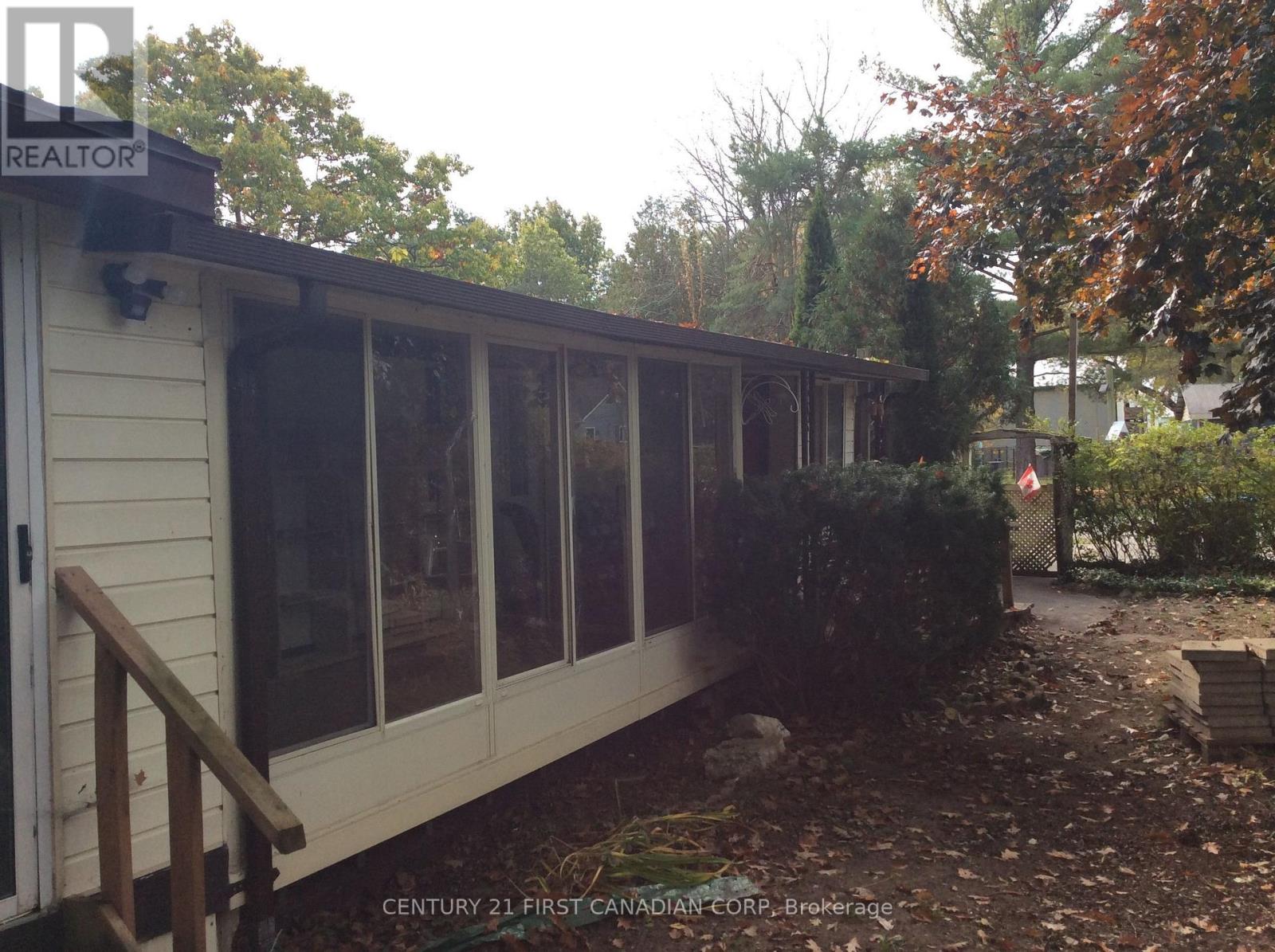 7 - 9839 Lakeshore Road, Lambton Shores, Ontario  N0M 1T0 - Photo 32 - X14121592