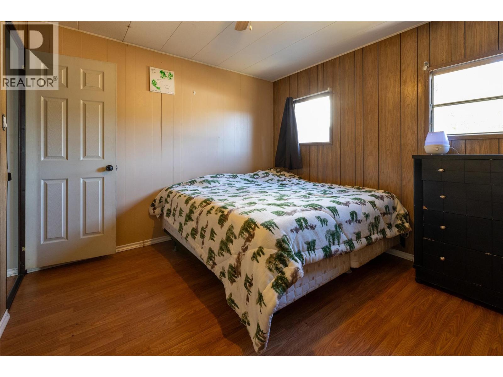 1555 Newgate Crescent, Elkford, British Columbia  V0B 1H0 - Photo 15 - 10404054