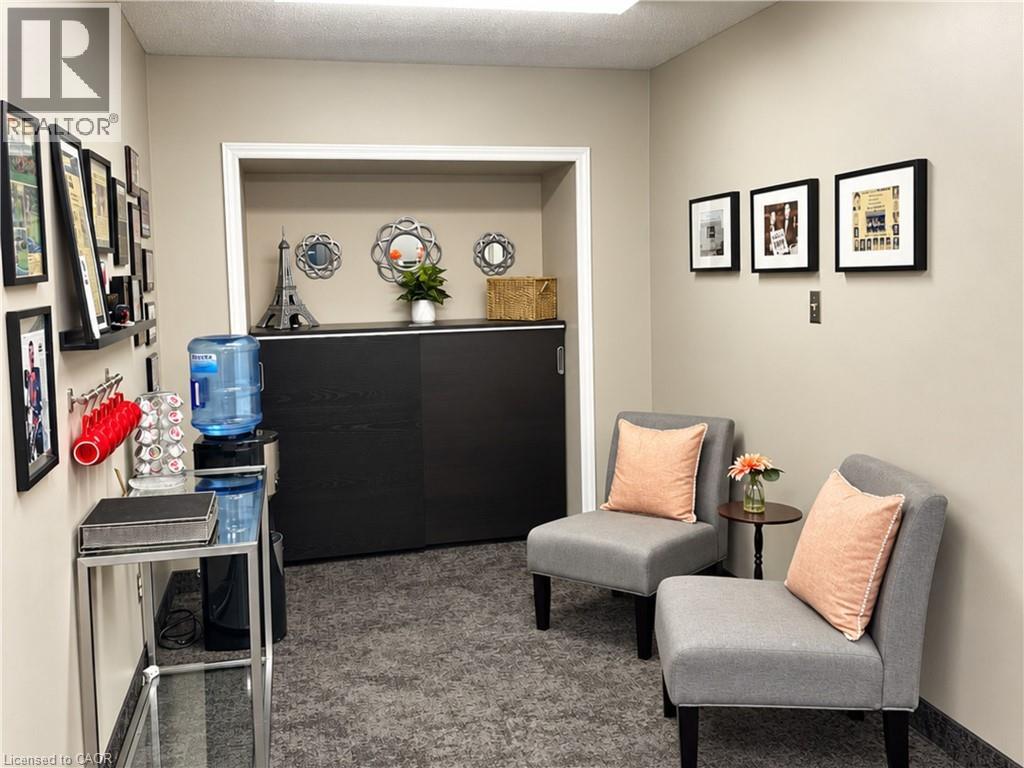 660 Fennell Avenue E Unit# 2, Hamilton, Ontario  L8V 1V1 - Photo 5 - 40874105