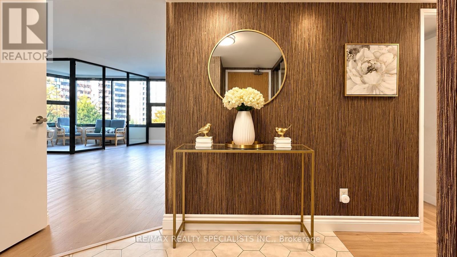 509 - 1300 Bloor Street, Mississauga, Ontario  L4Y 3Z2 - Photo 2 - W14111268