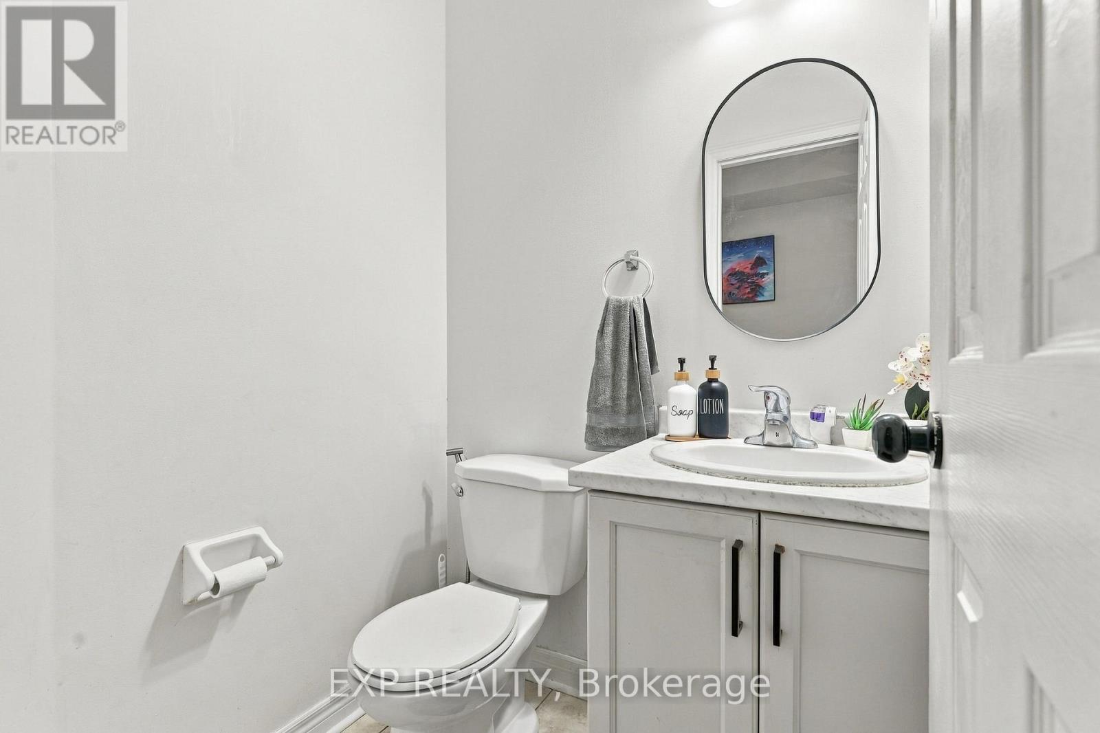 85 Heartview Road, Brampton, Ontario  L6Z 0C9 - Photo 7 - W14121624
