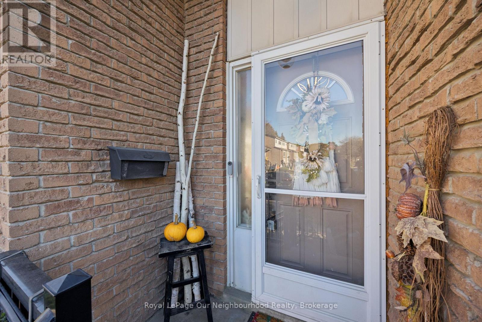 50 - 17 Macey Court, Ajax, Ontario  L1S 6E3 - Photo 3 - E14123938