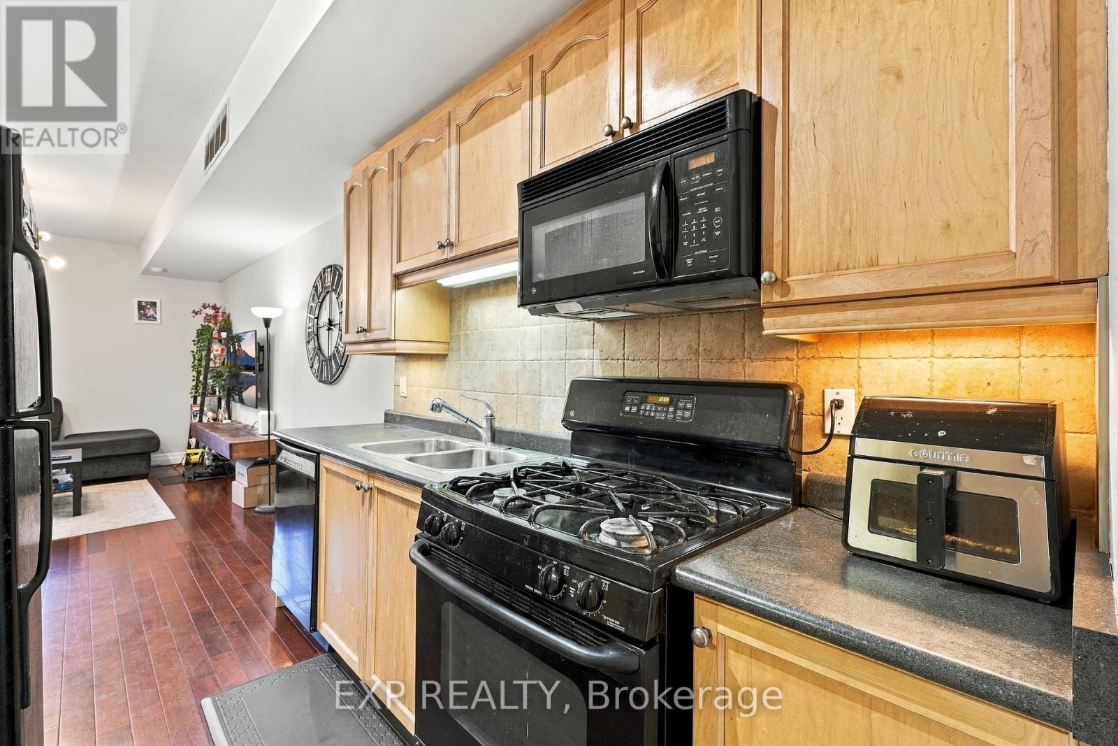 106 - 555 King Street E, Kitchener, Ontario  N2G 2L9 - Photo 7 - X14107378