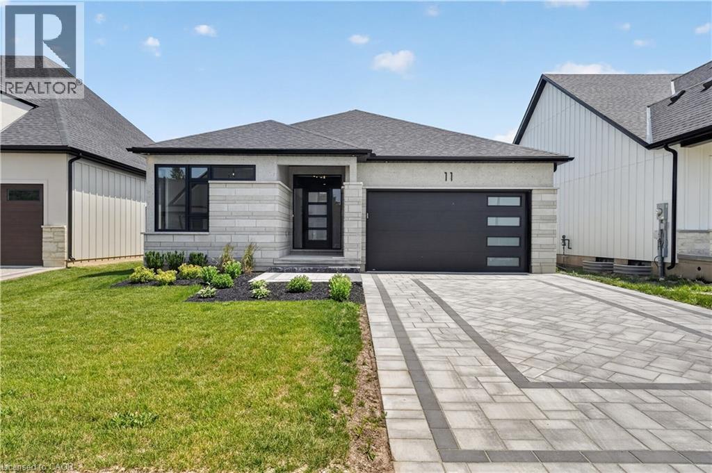 11 Oakley Drive, Niagara-On-The-Lake, Ontario  L0S 1J0 - Photo 2 - 40874474