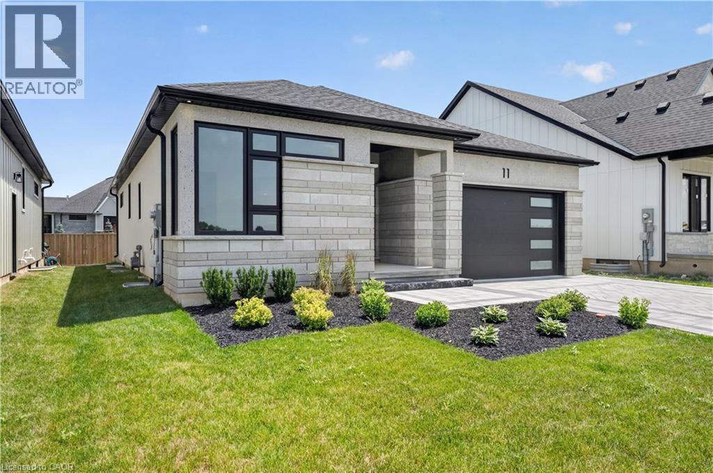 11 Oakley Drive, Niagara-On-The-Lake, Ontario  L0S 1J0 - Photo 3 - 40874474