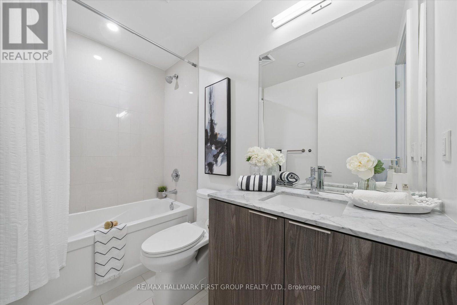 208 - 15 Queens Quay E, Toronto, Ontario  M5E 0A5 - Photo 16 - C14123922