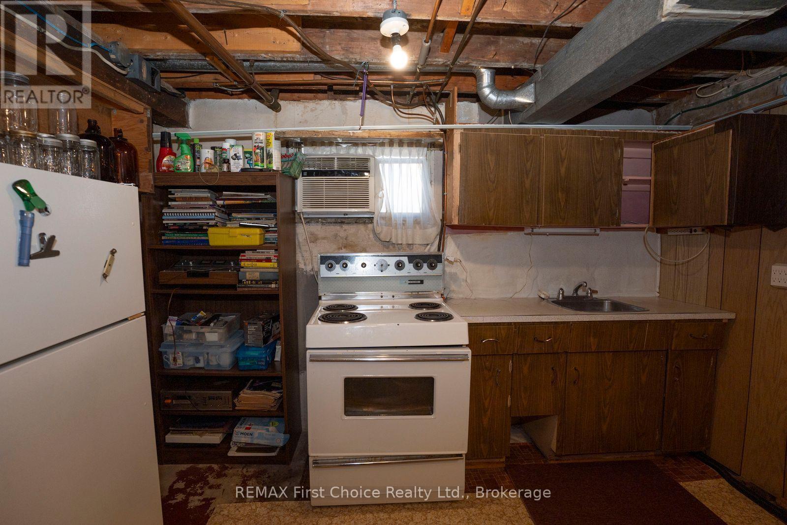 372 Inchiquin Street, Thunder Bay, Ontario  P7B 2L6 - Photo 35 - X14122468