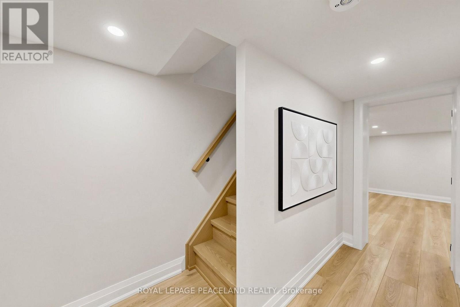 5 Herbert Avenue, Toronto, Ontario  M4L 3P8 - Photo 32 - E14124014