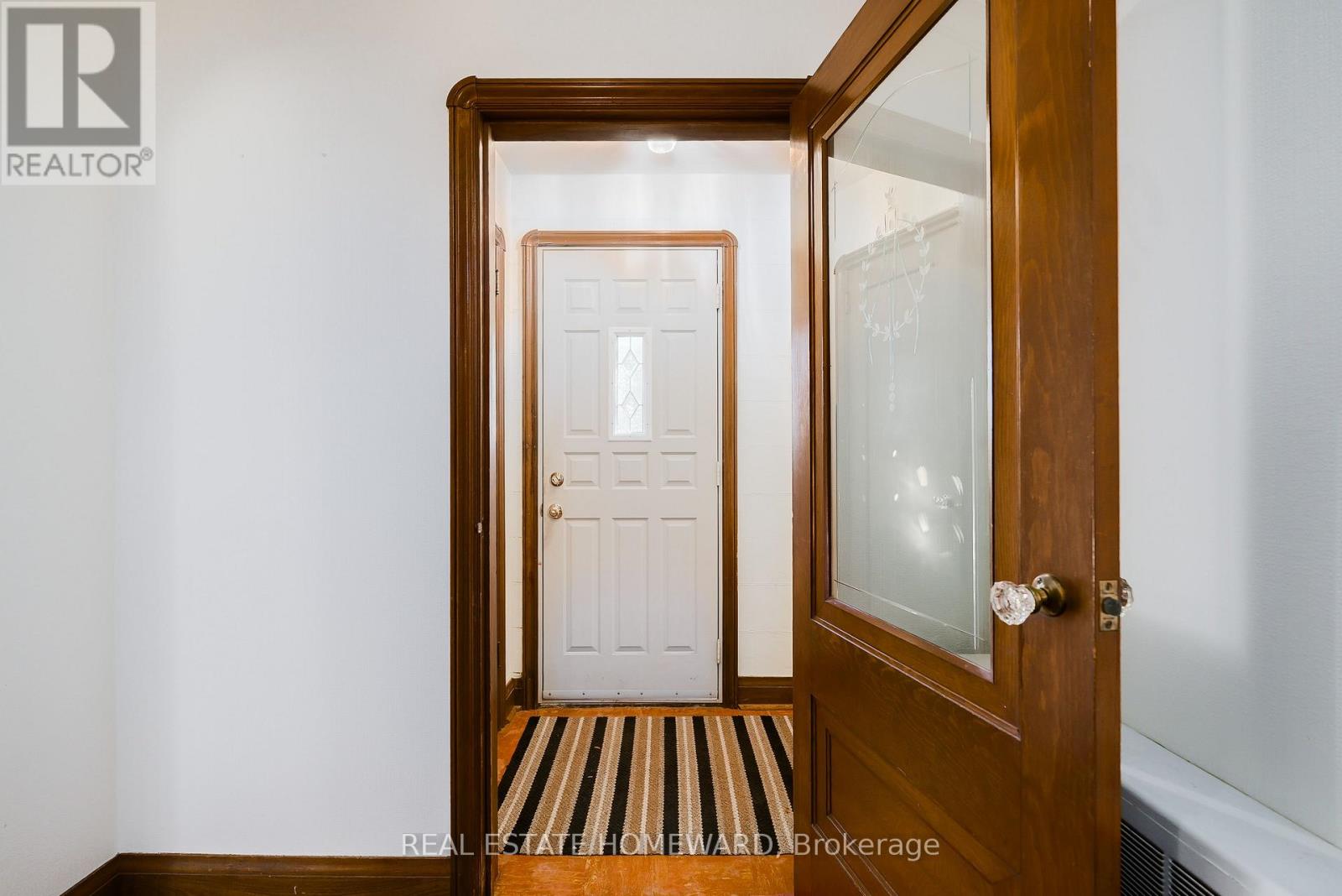 6 Stag Hill Drive, Toronto, Ontario  M4B 1K6 - Photo 4 - E14124020