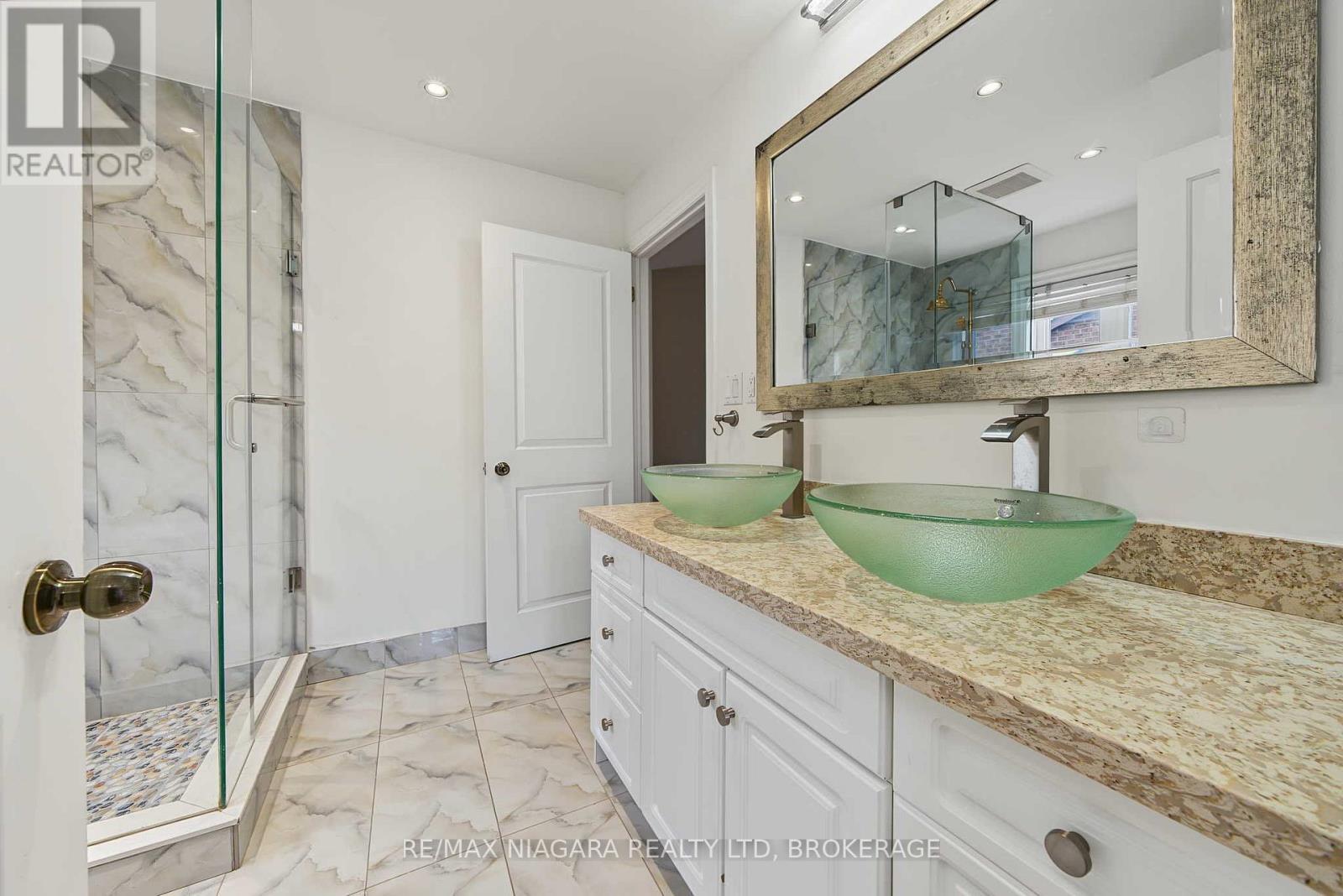 2 Aitken Circle, Markham, Ontario  L3R 7K6 - Photo 32 - N14122486