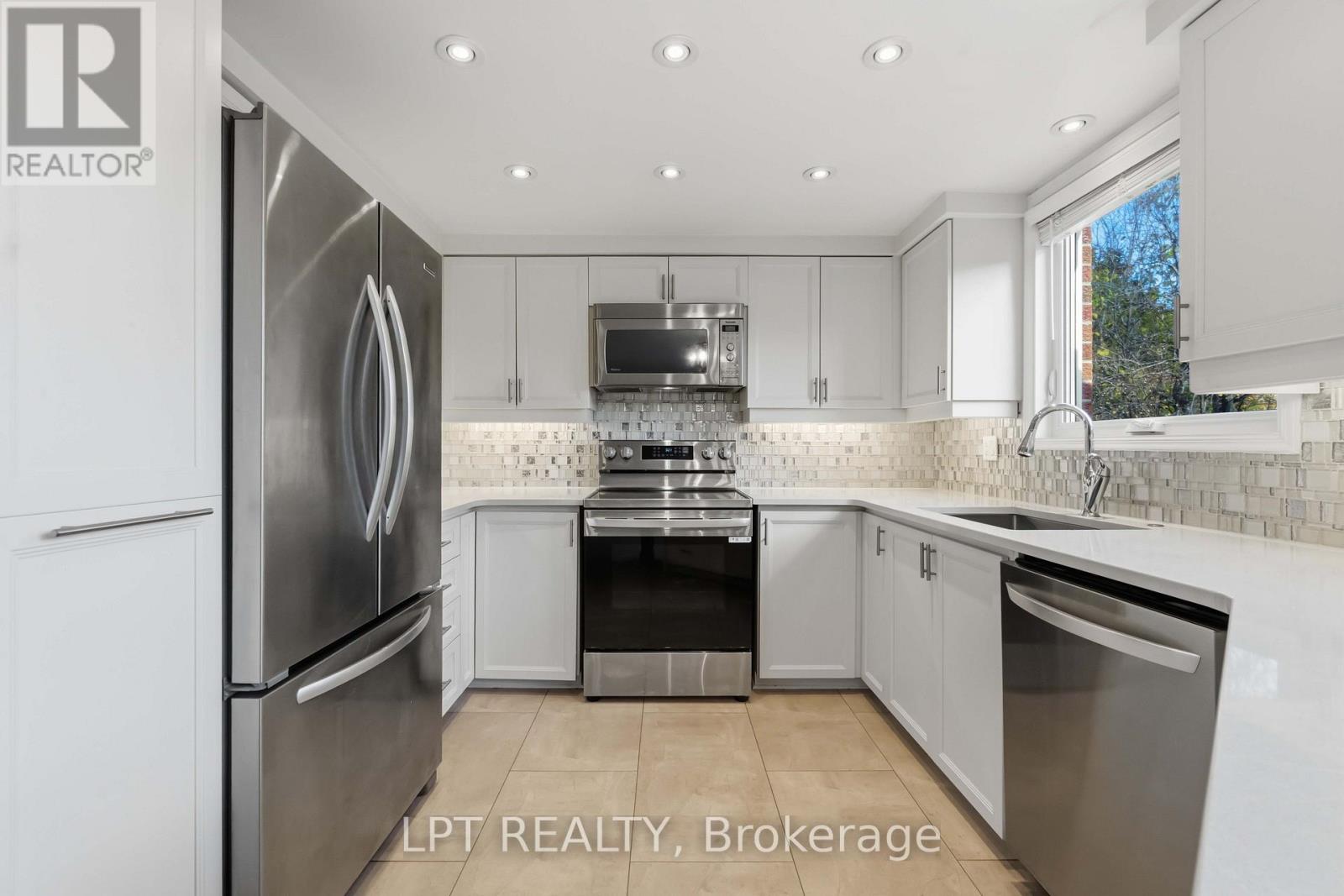 36 Deer Moss Trail, Ottawa, Ontario  K2S 1C9 - Photo 7 - X14123920