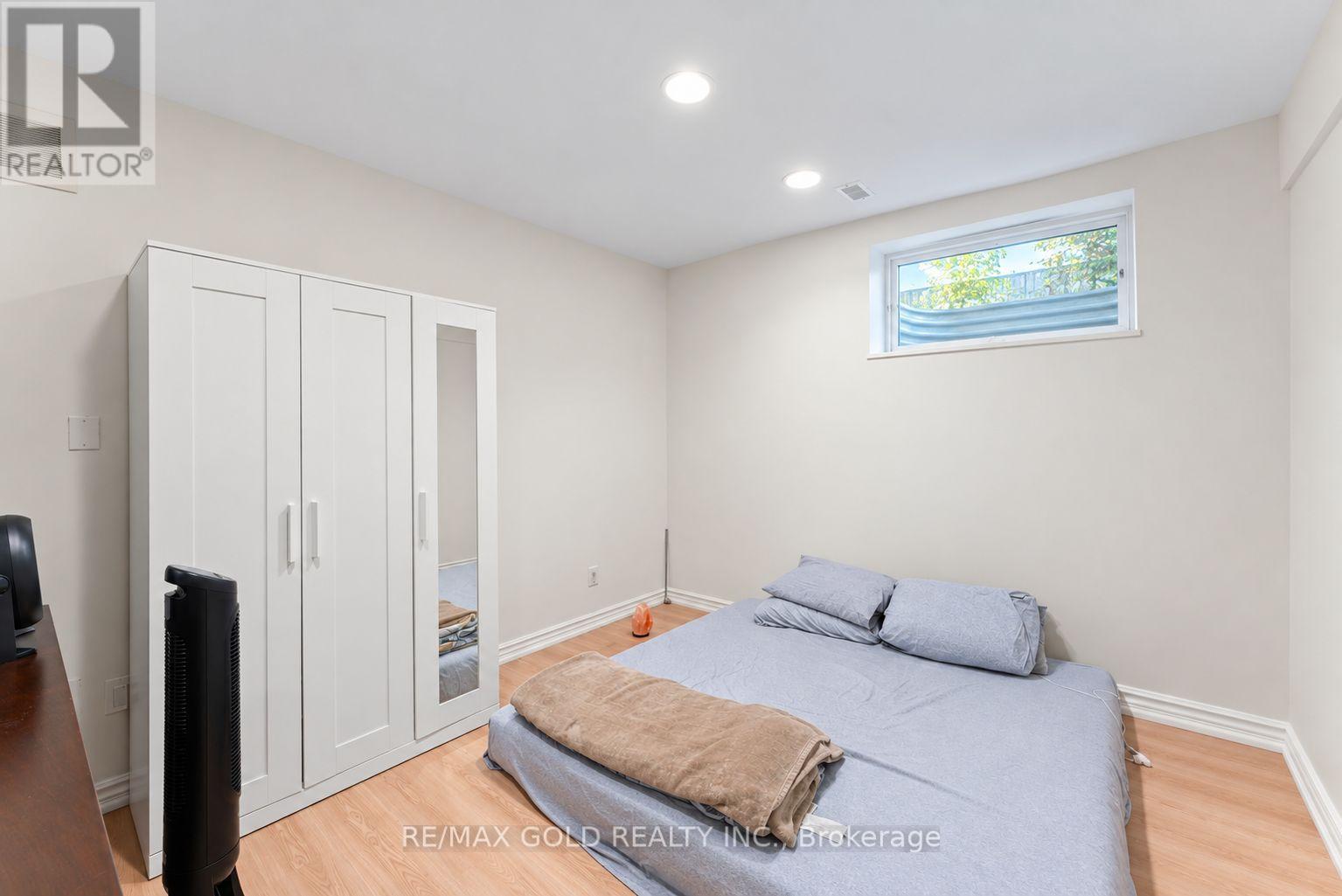 20 Garden Avenue, Richmond Hill (South Richvale), Ontario  L4C 6L9 - Photo 9 - N14123870