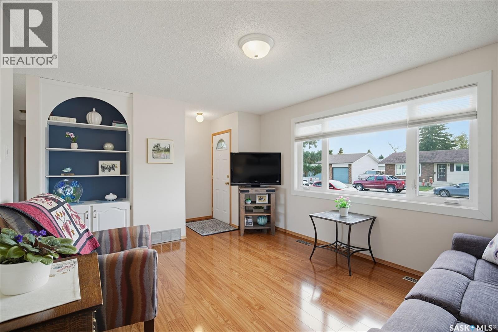 41 Arnason Crescent, Saskatoon, Saskatchewan  S7H 4M7 - Photo 7 - SK052095