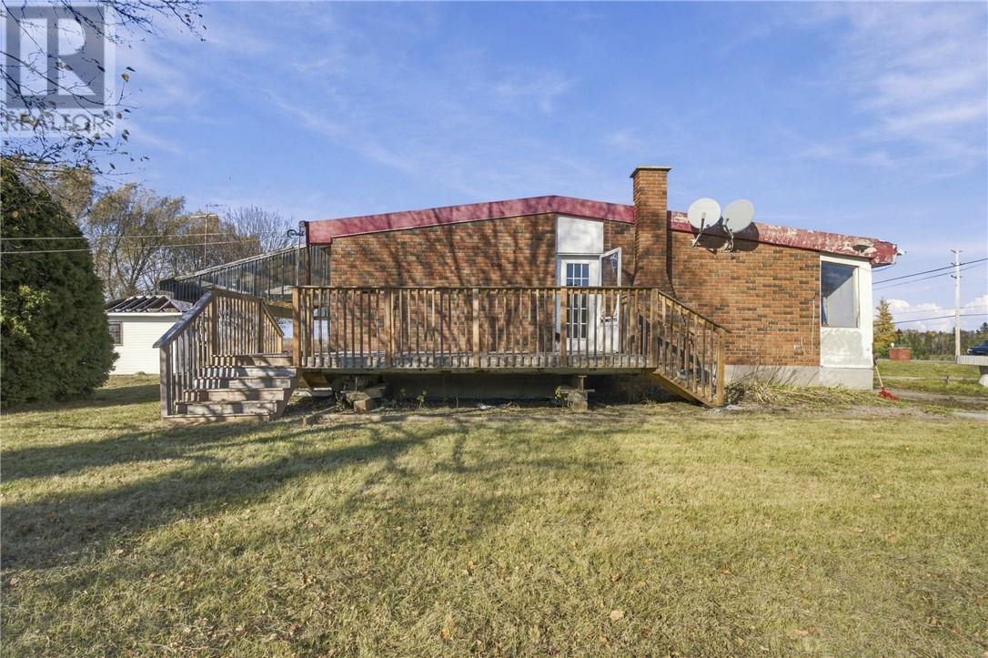 3704 Montpellier Road, Chelmsford, Ontario  P0M 1L0 - Photo 18 - 2131135