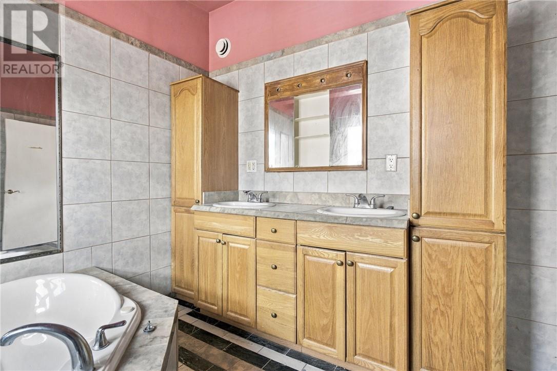 3704 Montpellier Road, Chelmsford, Ontario  P0M 1L0 - Photo 9 - 2131135