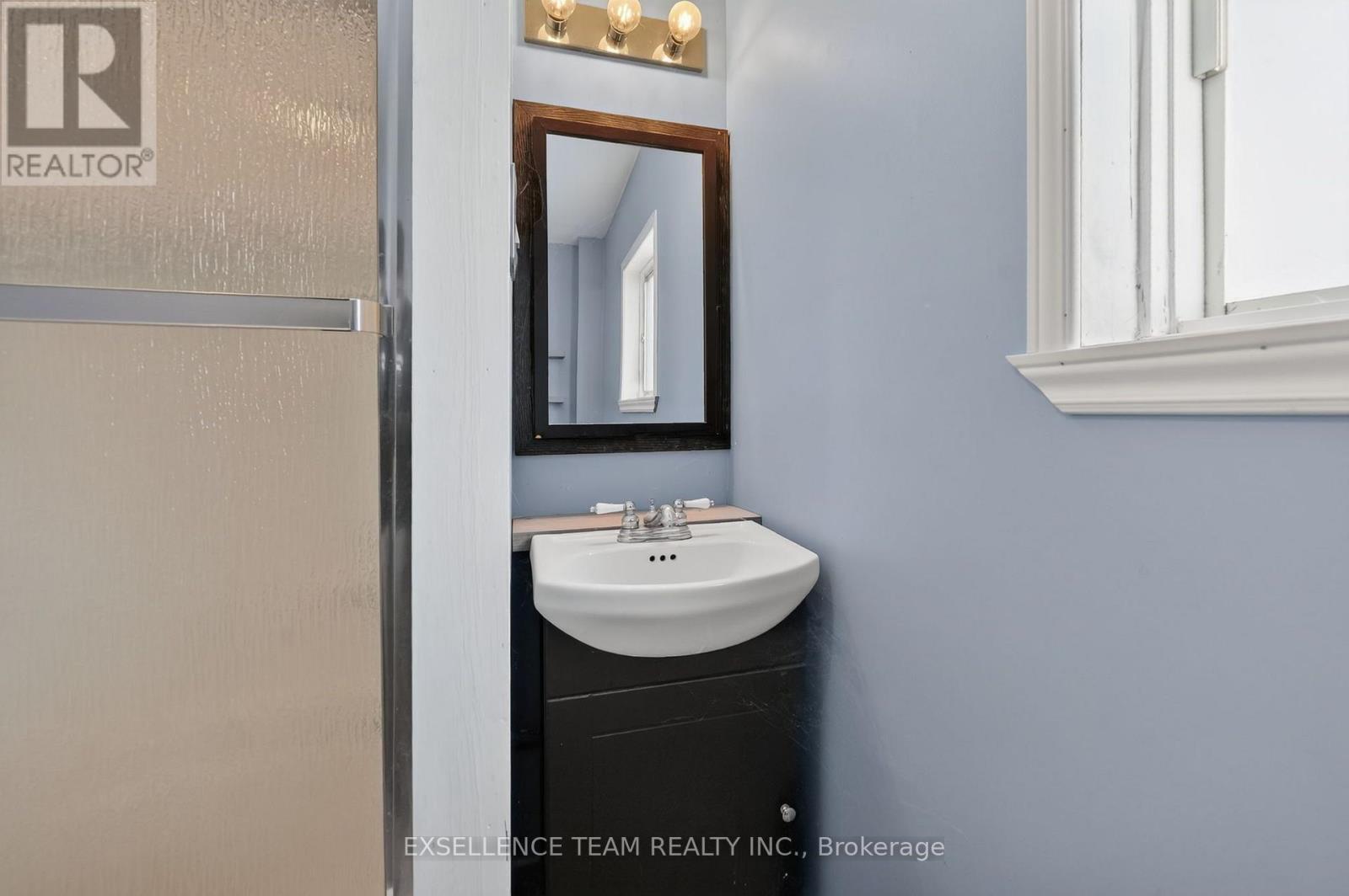 341-A-B Prince Arthur Street, Cornwall, Ontario  K6H 4P1 - Photo 12 - X14124174