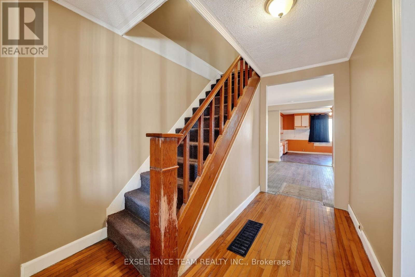 341-A-B Prince Arthur Street, Cornwall, Ontario K6H 4P1 - Photo 4 - X14124174