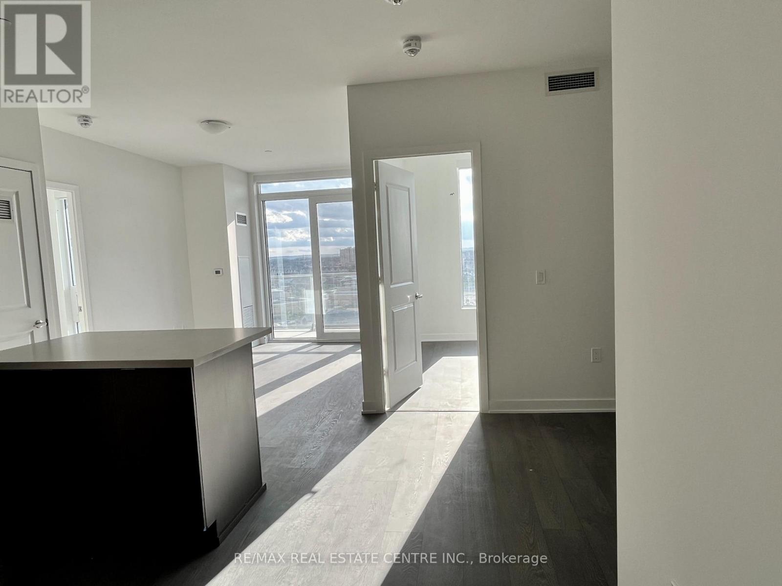 1101 - 4655 Metcalfe Avenue, Mississauga, Ontario  L5M 0Z7 - Photo 4 - W14124028