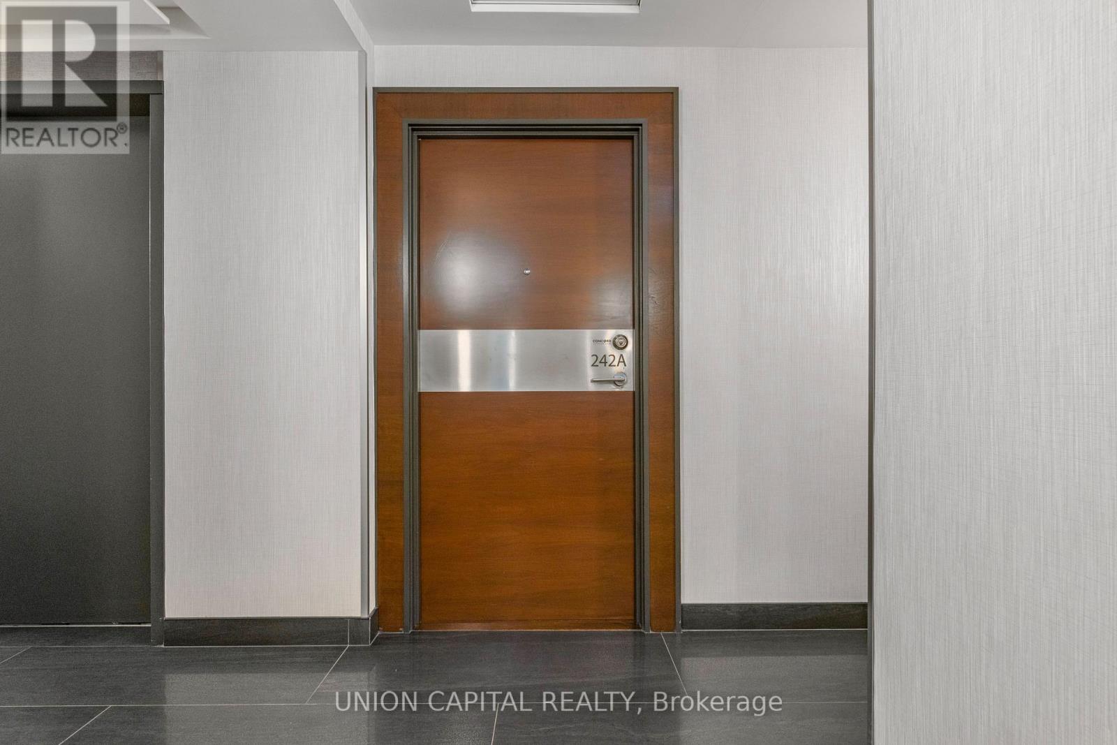 242a - 15 Iceboat Terrace, Toronto, Ontario  M5V 4A5 - Photo 29 - C14124044