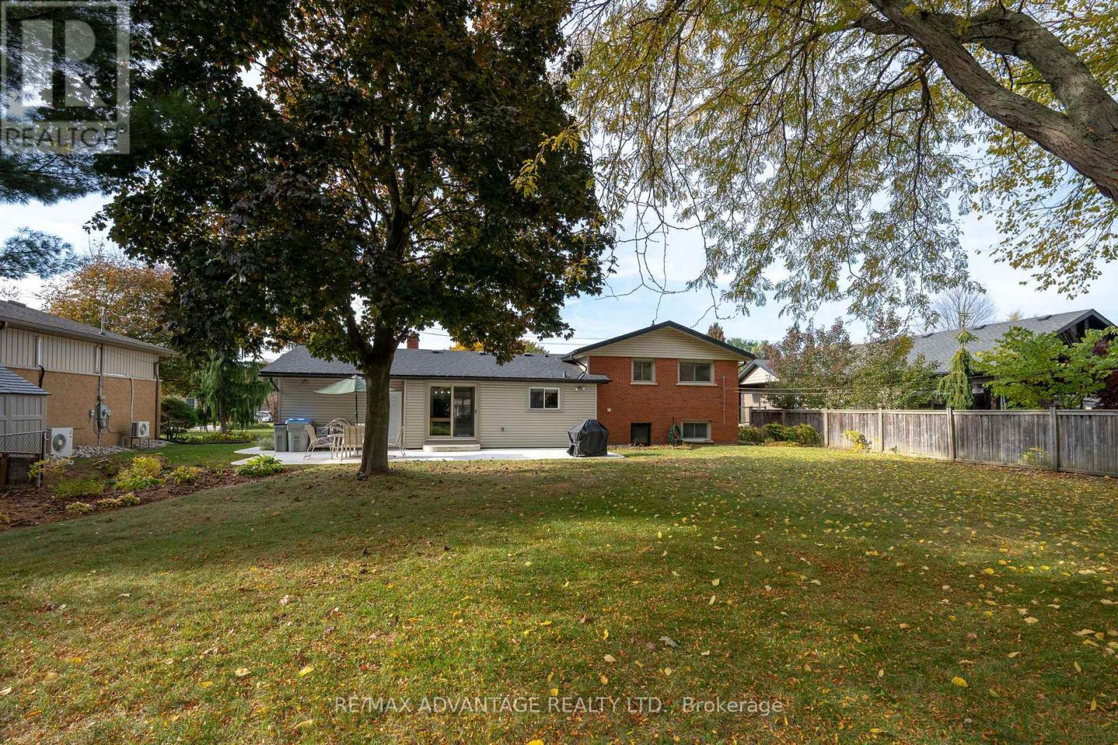 351 Oak Avenue, Strathroy-Caradoc, Ontario  N7G 3A9 - Photo 3 - X14124046
