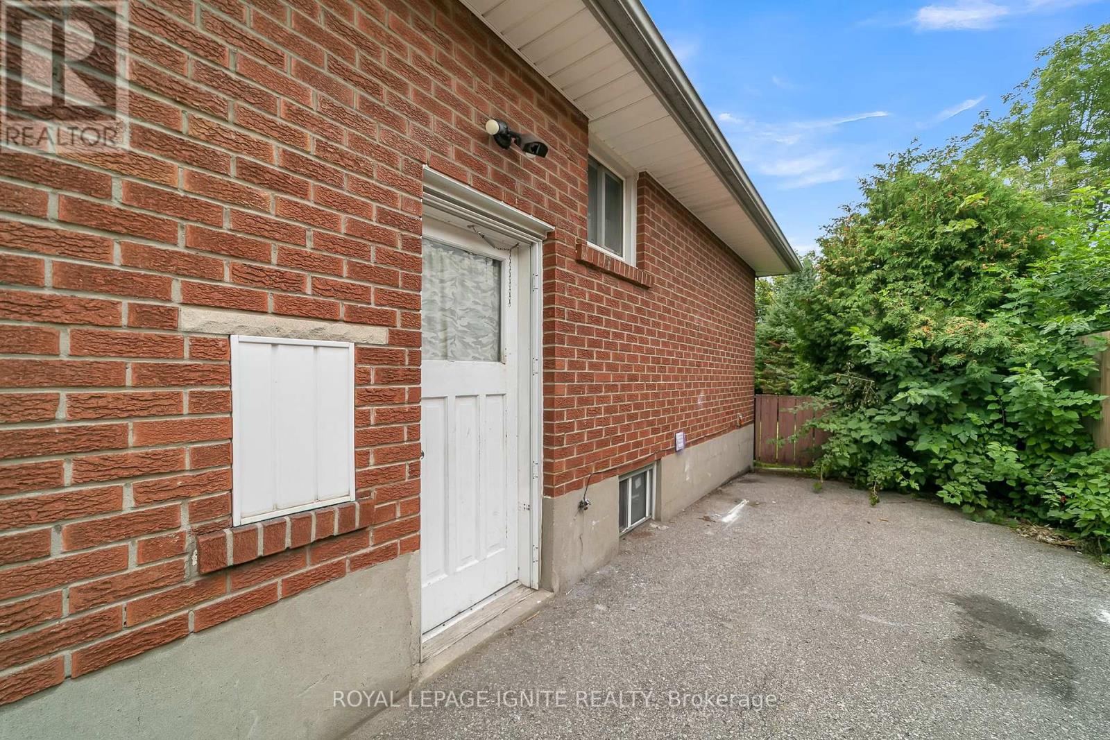 Bsmt - 117 Cabot Street, Oshawa, Ontario  L1J 5R8 - Photo 3 - E14124058