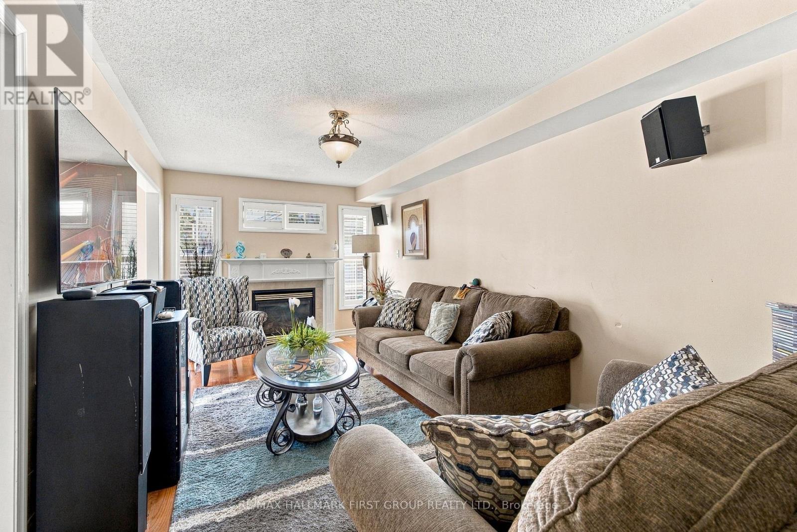 47 Jonesridge Drive, Ajax, Ontario  L1T 0B2 - Photo 6 - E14124306