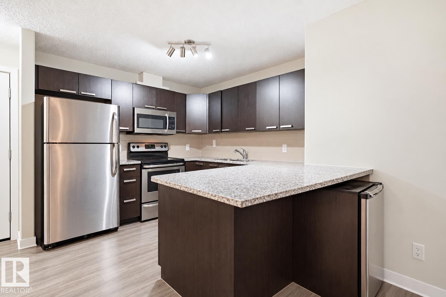 #312 14808 125 ST NW