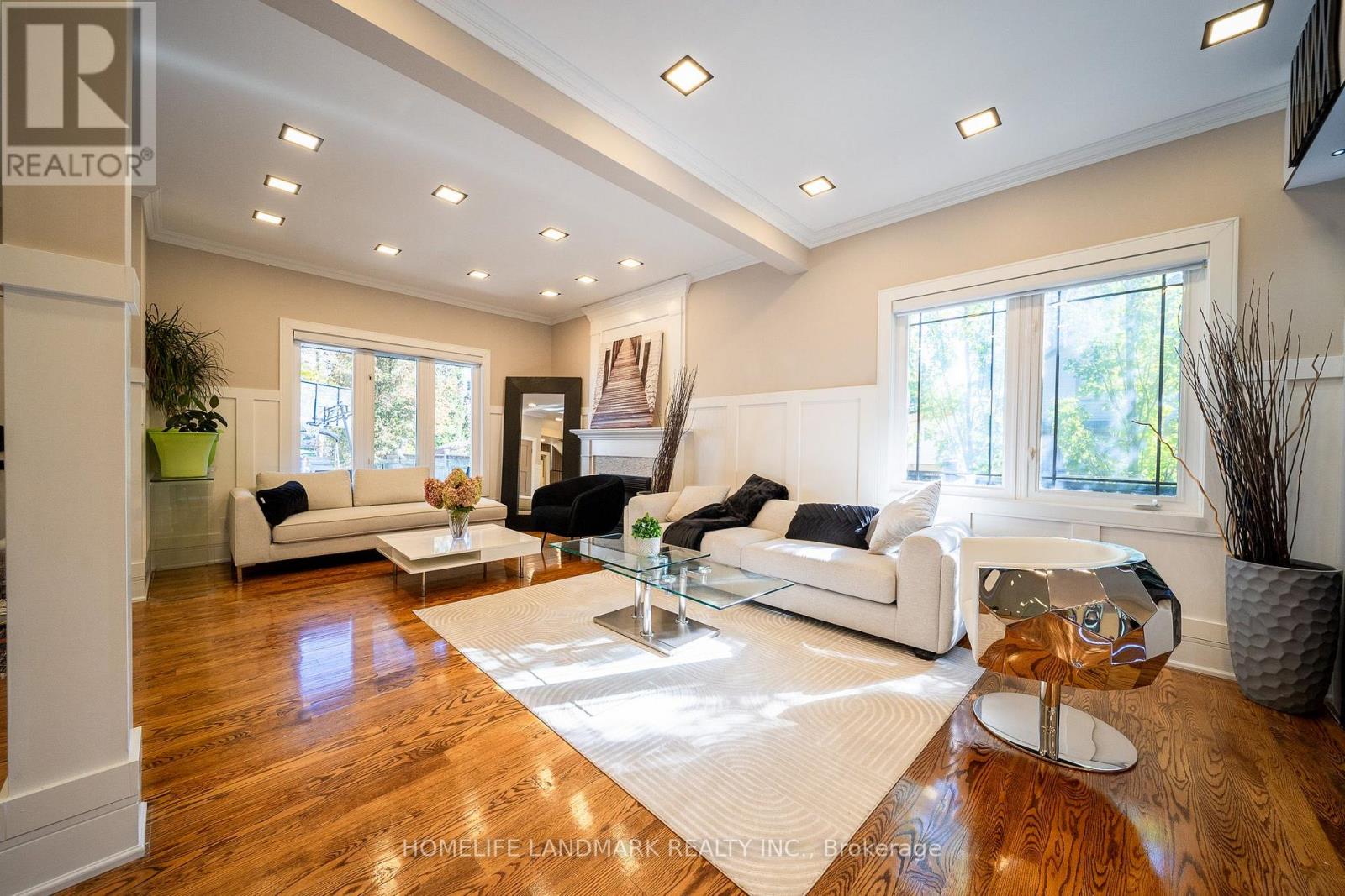 848 Goodwin Road, Mississauga, Ontario  L5G 4J7 - Photo 5 - W14123216