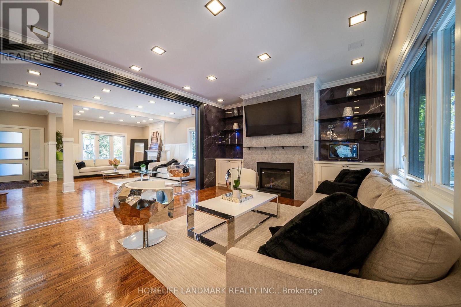 848 Goodwin Road, Mississauga, Ontario  L5G 4J7 - Photo 7 - W14123216