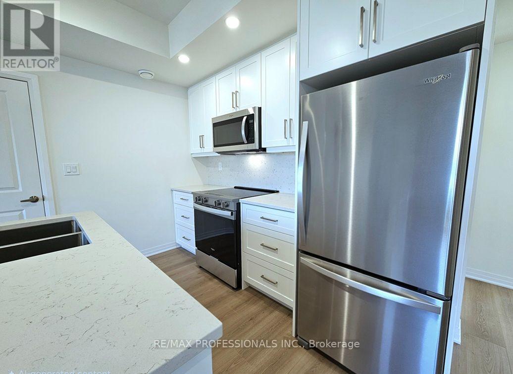 2 - 741 Front Royal Street, Mississauga (Applewood), Ontario  L4Y 0G6 - Photo 8 - W14124112