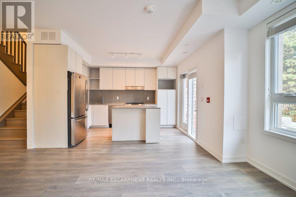 102 - 2530 Eglinton Avenue W, Mississauga, Ontario  L5M 0Z5 - Photo 8 - W14124342