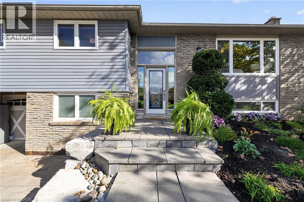 241 Bousfield Crescent, Milton, Ontario  L9T 3N5 - Photo 6 - 40874627