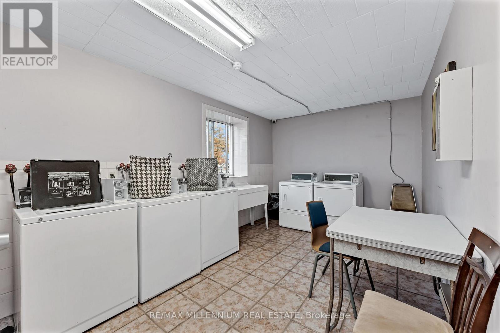 1747-1767 University Avenue W, Windsor, Ontario  N9B 1C5 - Photo 32 - X14124258