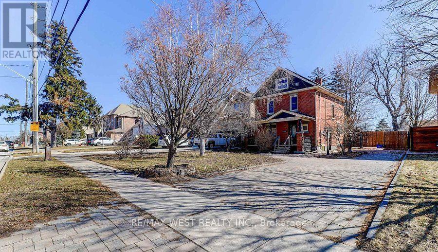8243 KIPLING AVENUE, Vaughan, Ontario