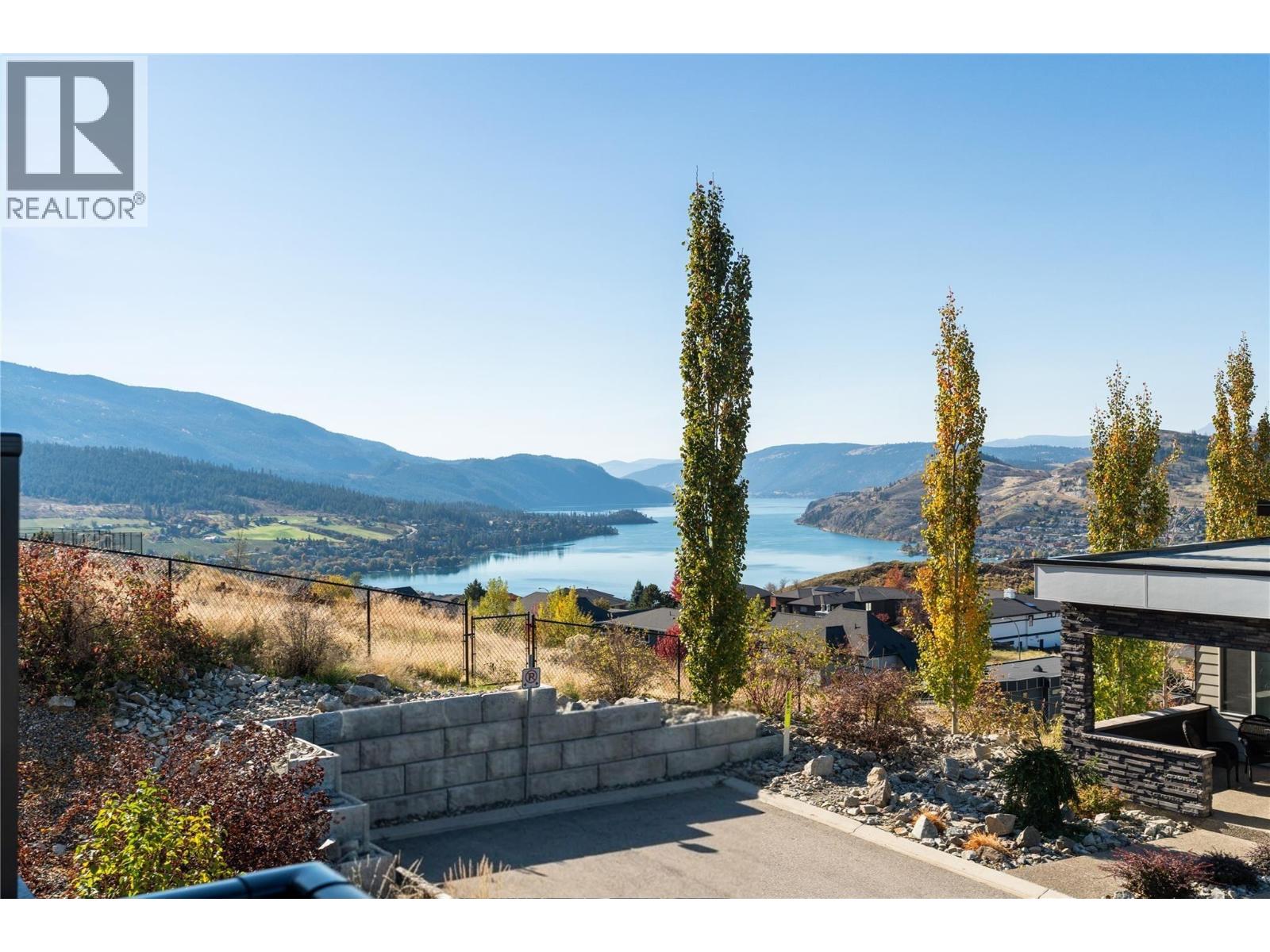 1000 Mt Robson Place Unit# 29, Vernon, British Columbia  V1B 4G2 - Photo 2 - 10402290