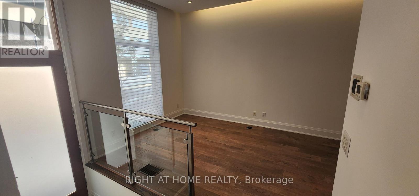 1082 Bay Street, Toronto, Ontario  M5S 0A3 - Photo 3 - C14116804