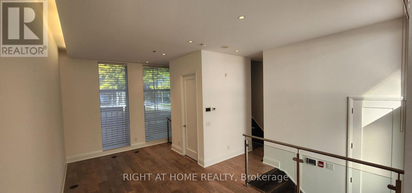 1082 Bay Street, Toronto, Ontario  M5S 0A3 - Photo 2 - C14116804