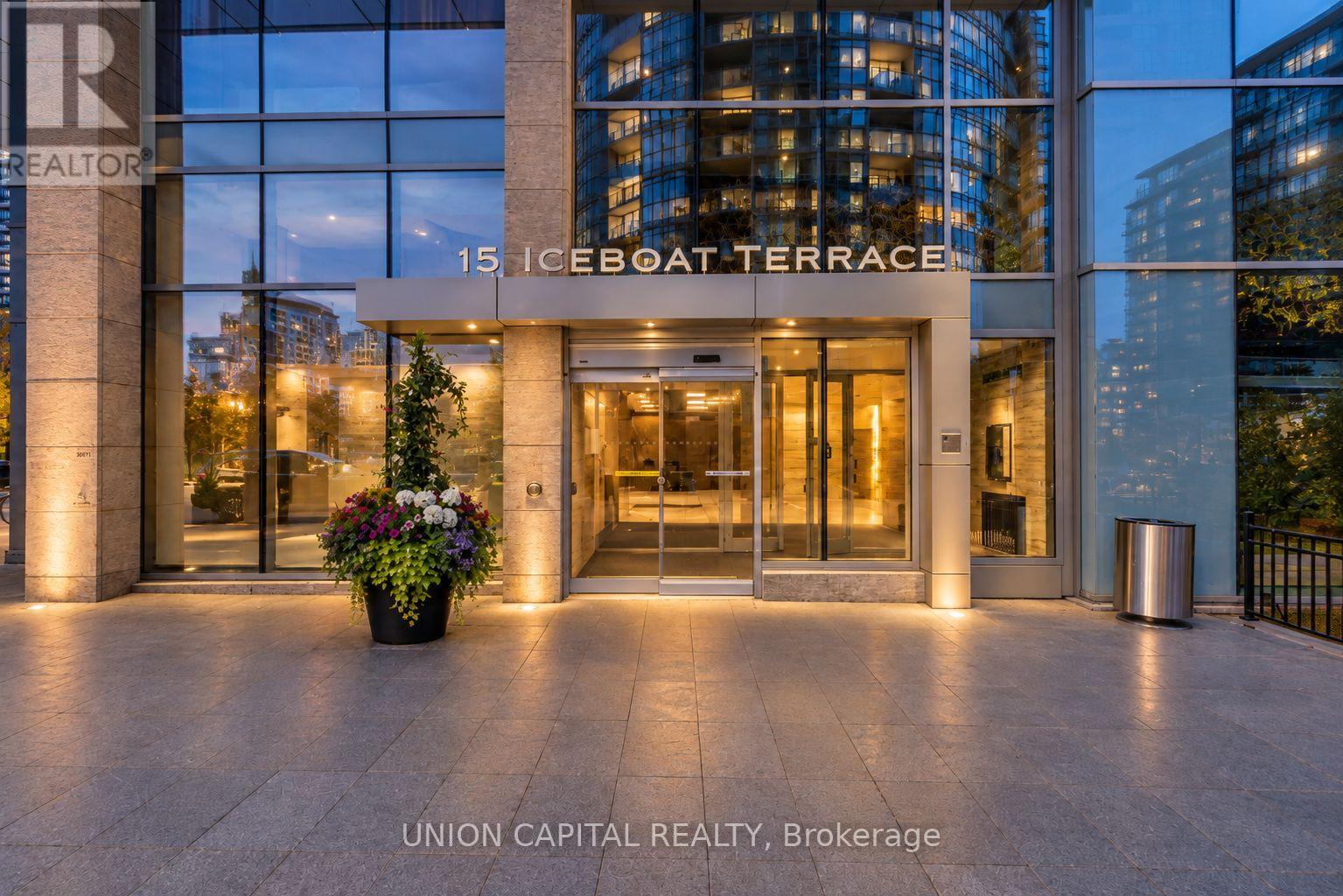 242A - 15 ICEBOAT TERRACE, Toronto, Ontario