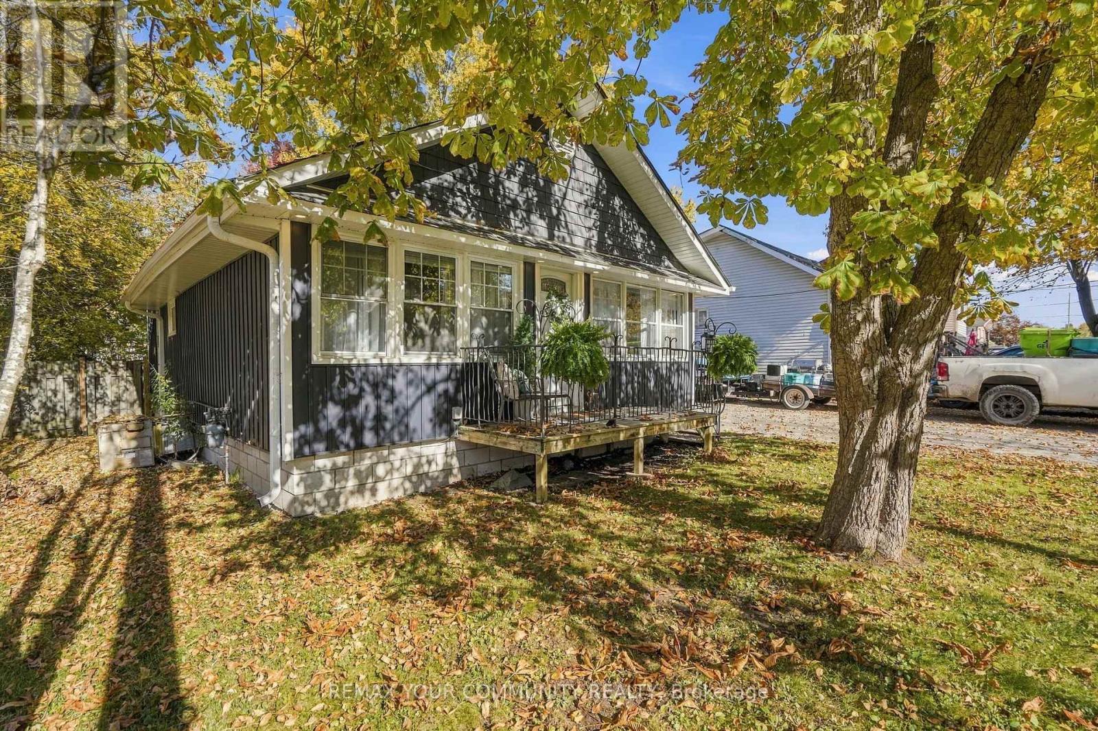 141 Cooks Bay Drive, Georgina, Ontario  L4P 2M2 - Photo 2 - N14123722